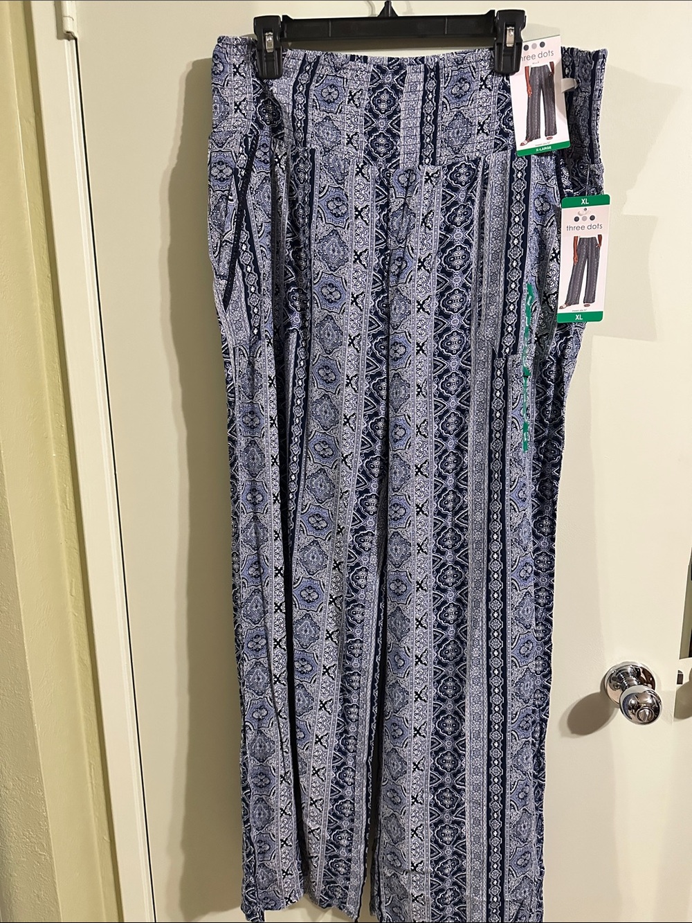 Three Dots Navy and Light Blue Printed Palazzo Pants